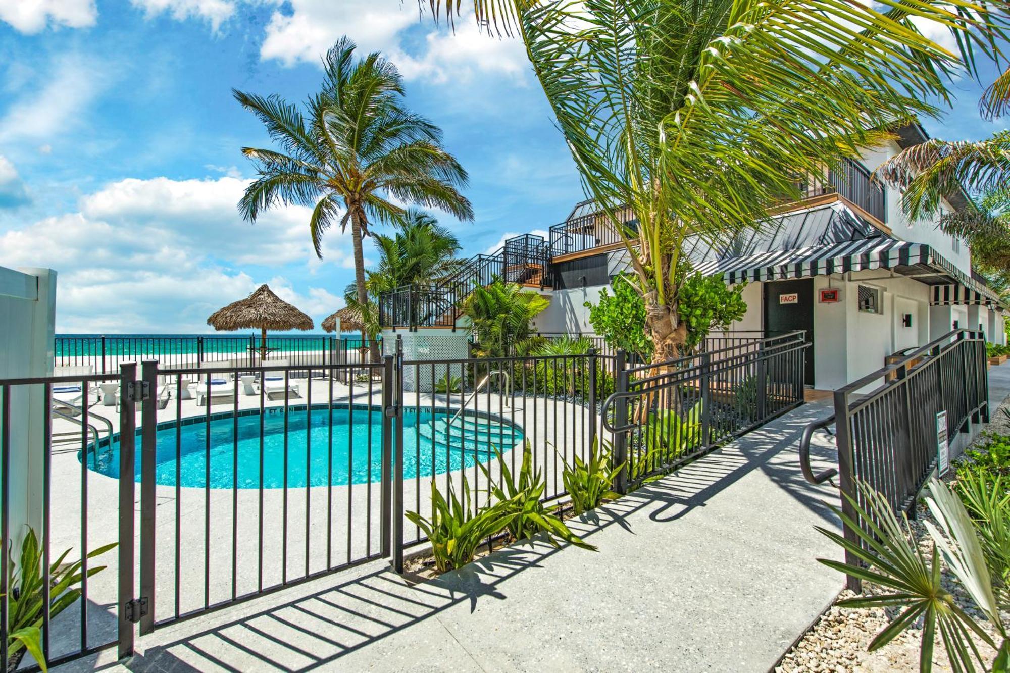 Seabreeze At Anna Maria Island Inn Брадентон-Бич Экстерьер фото