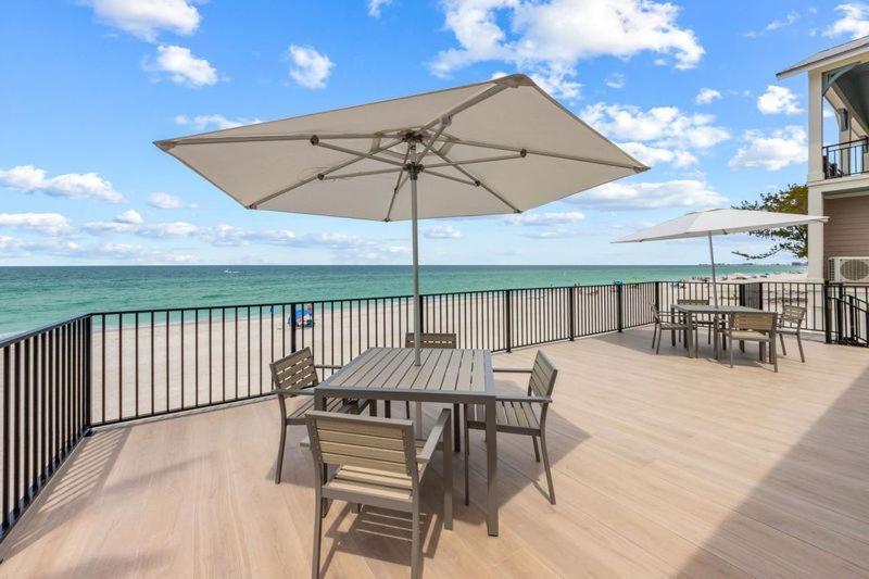 Seabreeze At Anna Maria Island Inn Брадентон-Бич Экстерьер фото